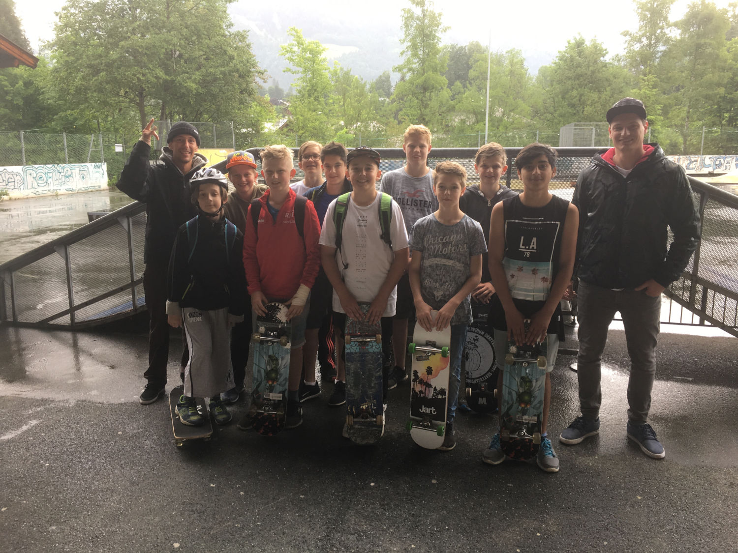 nms sporttage neue mittelschule erste gruppe skateboard headz